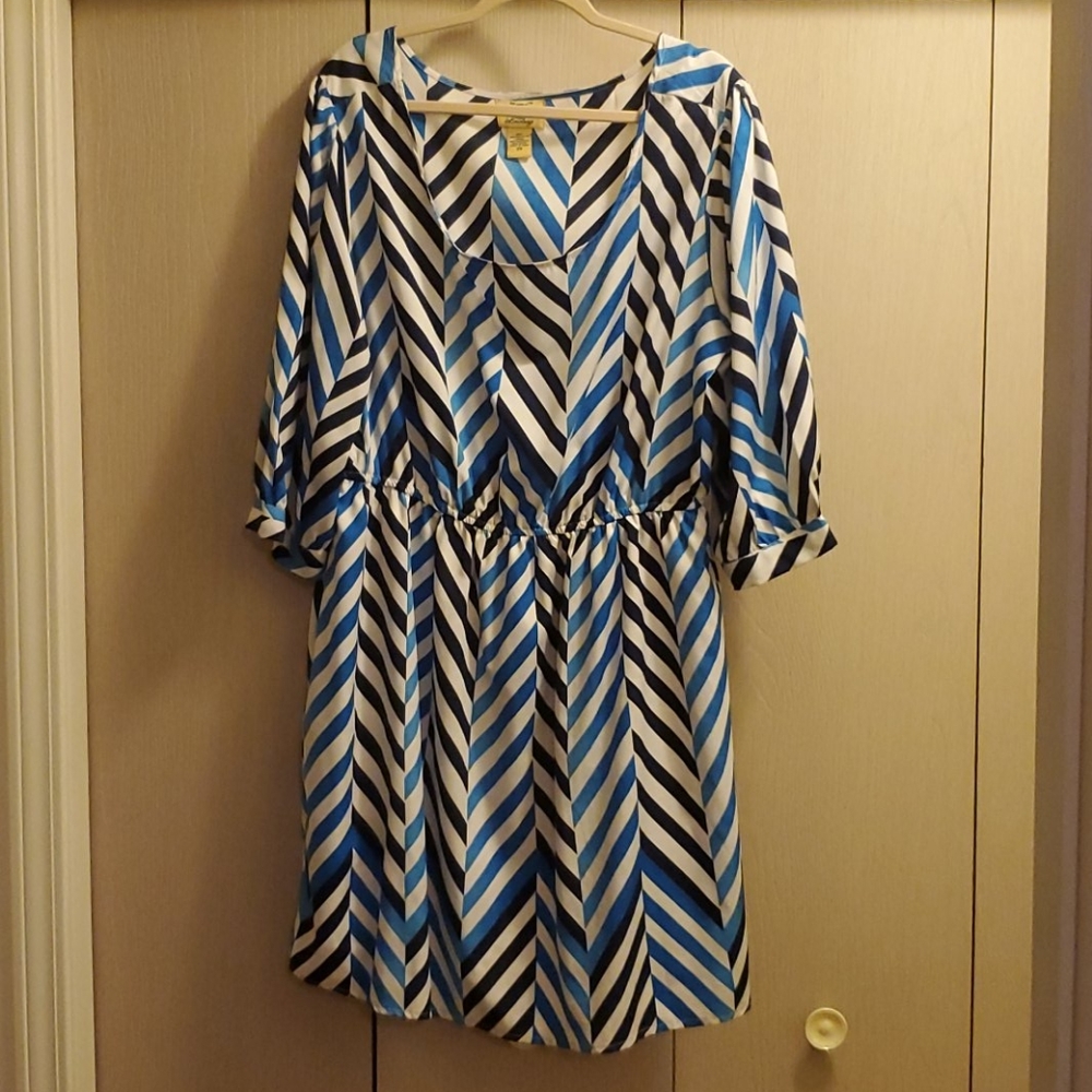 Casual dress worn once